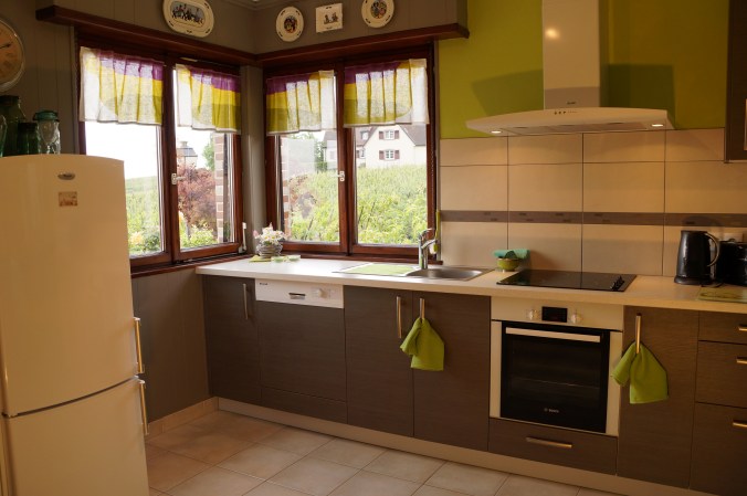 Cuisine équipe Gîte le Mandlé